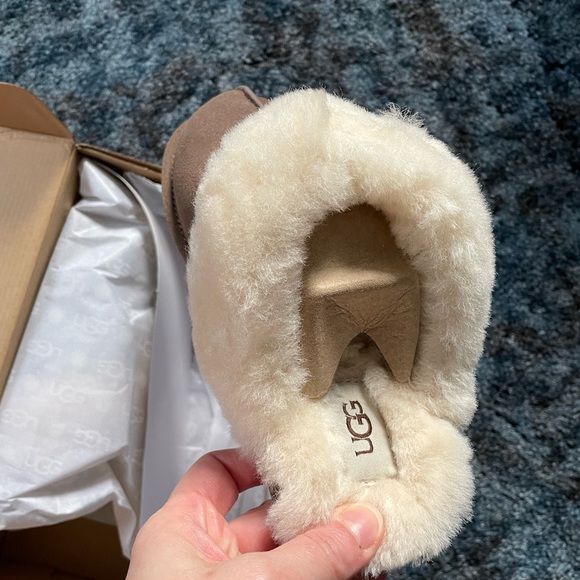 Brand New Ugg Scuffette II size 6 - Picture 4 of 4
